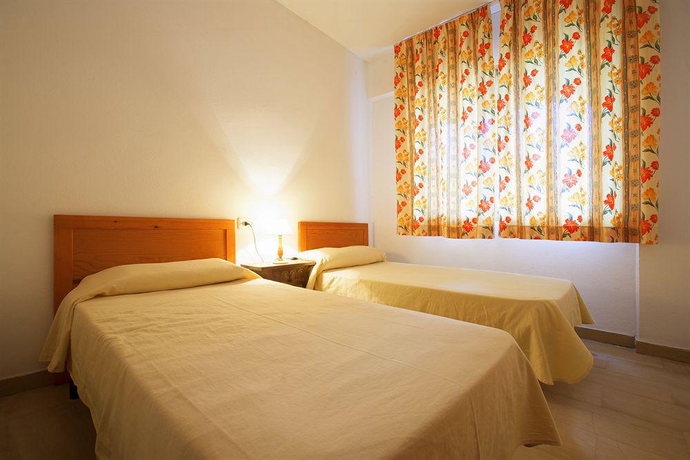 Apartamentos Arquus Center Salou Exteriör bild