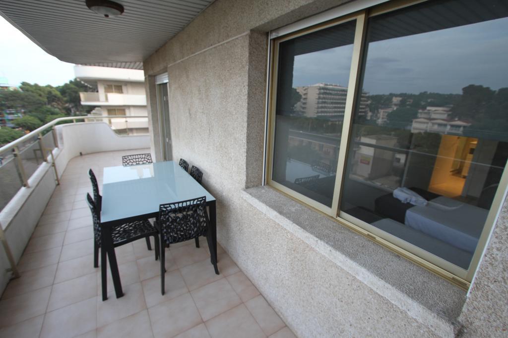 Apartamentos Arquus Center Salou Exteriör bild