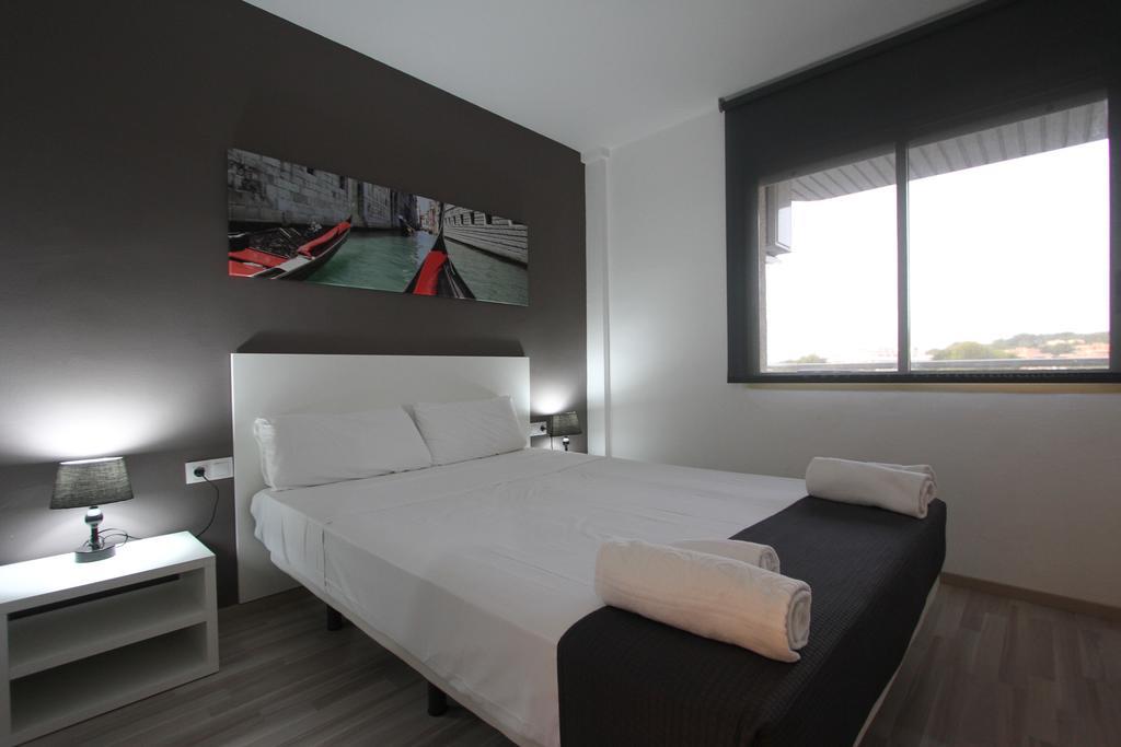 Apartamentos Arquus Center Salou Exteriör bild