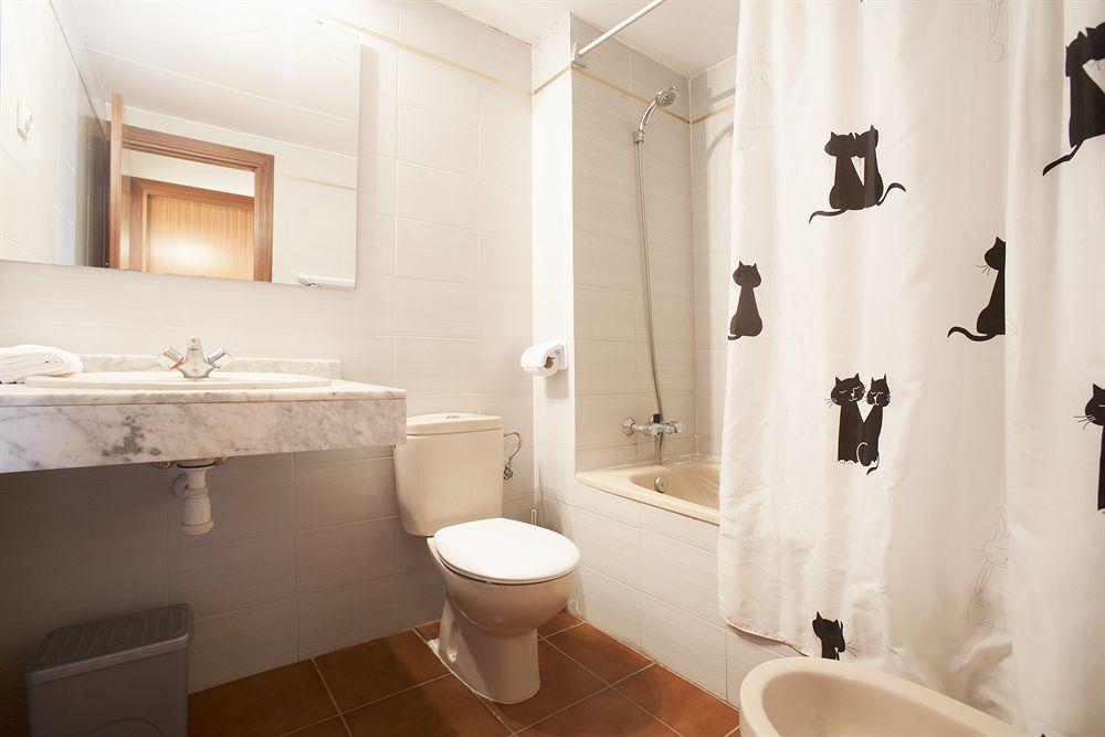 Apartamentos Arquus Center Salou Exteriör bild