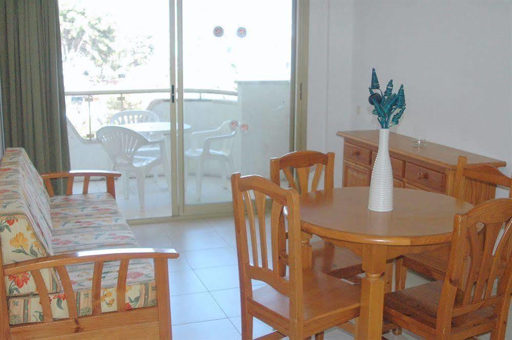 Apartamentos Arquus Center Salou Exteriör bild